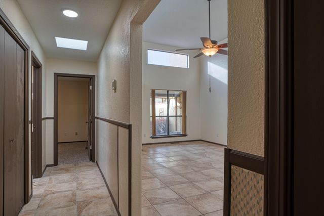 9 Pheasant Hill Drive NE, Albuquerque, NM 87111