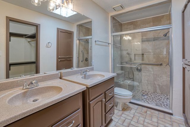 9 Pheasant Hill Drive NE, Albuquerque, NM 87111