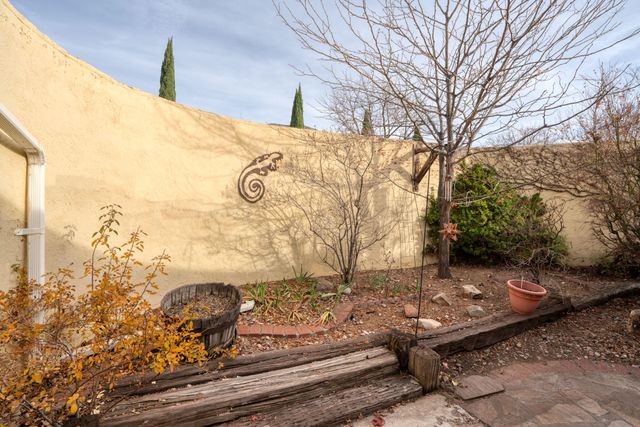 9 Pheasant Hill Drive NE, Albuquerque, NM 87111