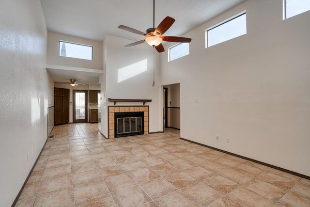 9 Pheasant Hill Drive NE, Albuquerque, NM 87111