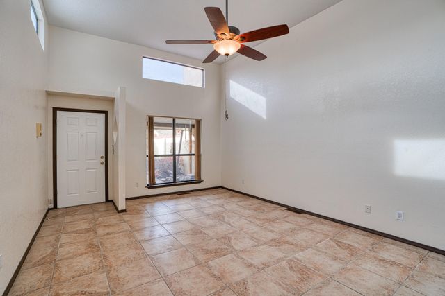 9 Pheasant Hill Drive NE, Albuquerque, NM 87111