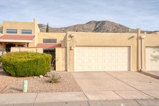 9 Pheasant Hill Drive NE, Albuquerque, NM 87111