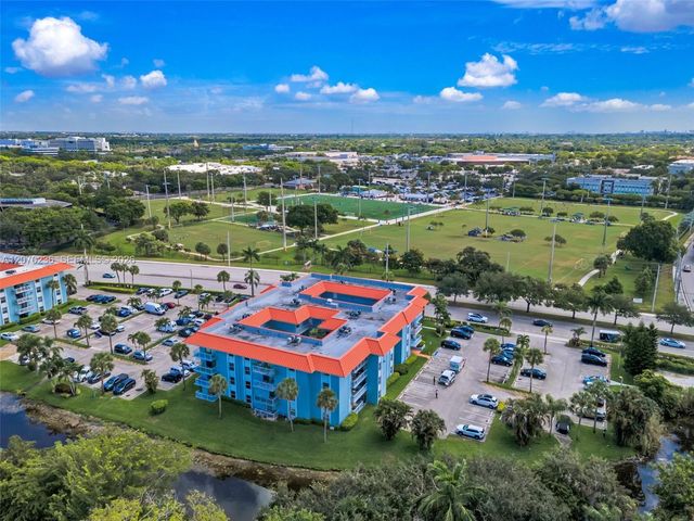 505 S Pine Island Road B207, Plantation, FL 33324