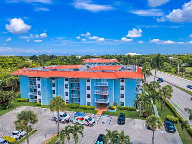 505 S Pine Island Road B207, Plantation, FL 33324