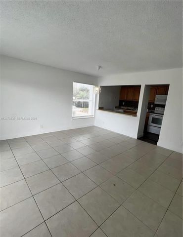 505 S Pine Island Road B207, Plantation, FL 33324