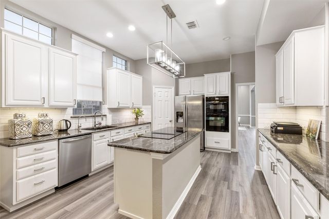 6009 Charleston Drive, Frisco, TX 75035