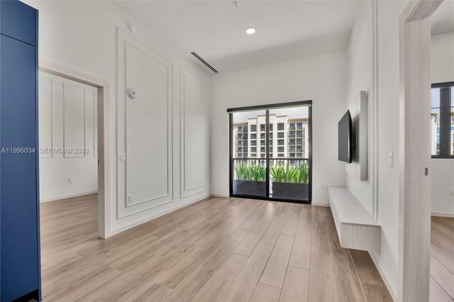 4220 Laguna St 803, Coral Gables, FL 33146