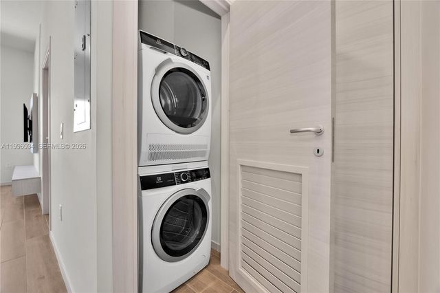 4220 Laguna St 803, Coral Gables, FL 33146