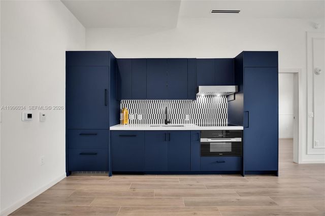 4220 Laguna St 803, Coral Gables, FL 33146