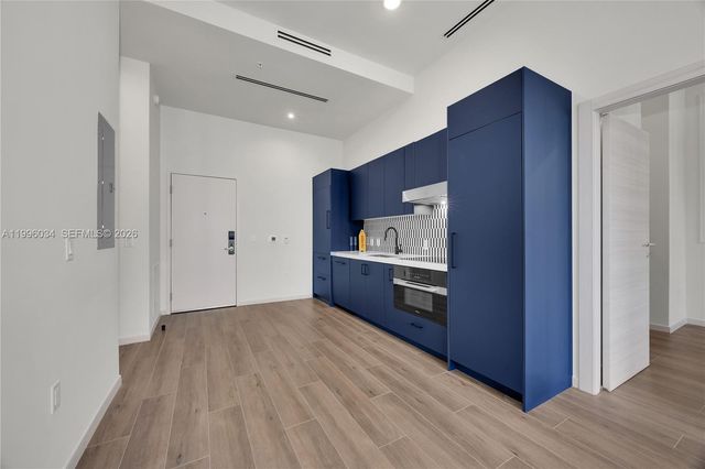 4220 Laguna St 803, Coral Gables, FL 33146