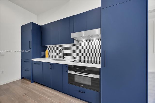 4220 Laguna St 803, Coral Gables, FL 33146