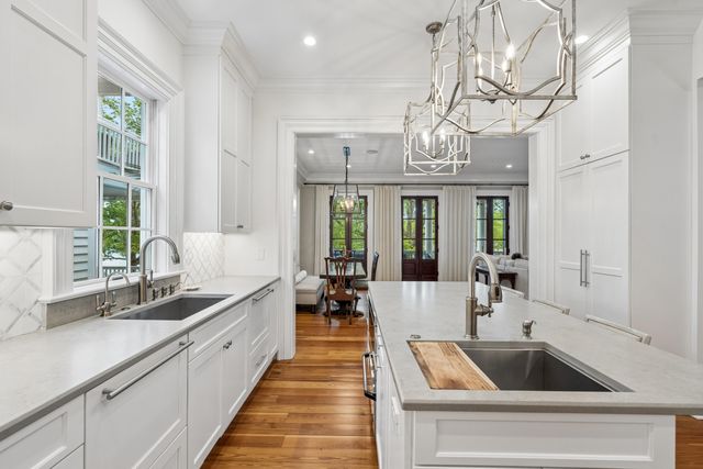 62 Fernandina Street, Mount Pleasant, SC 29464