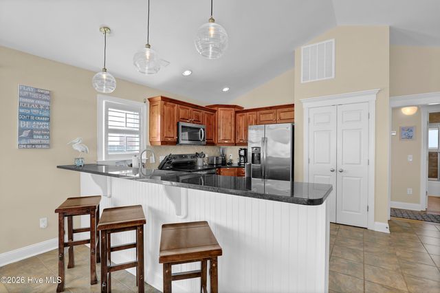 809 B Ocean Boulevard, Holly Ridge, NC 28445