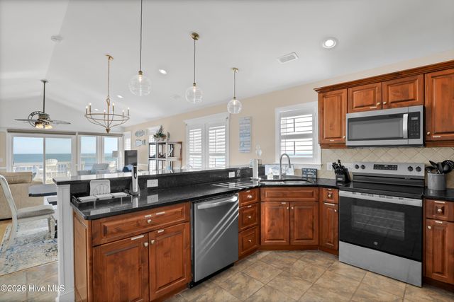 809 B Ocean Boulevard, Holly Ridge, NC 28445