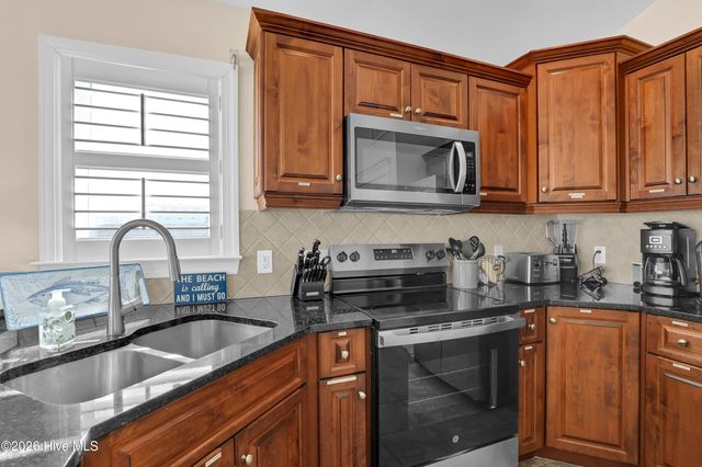 809 B Ocean Boulevard, Holly Ridge, NC 28445