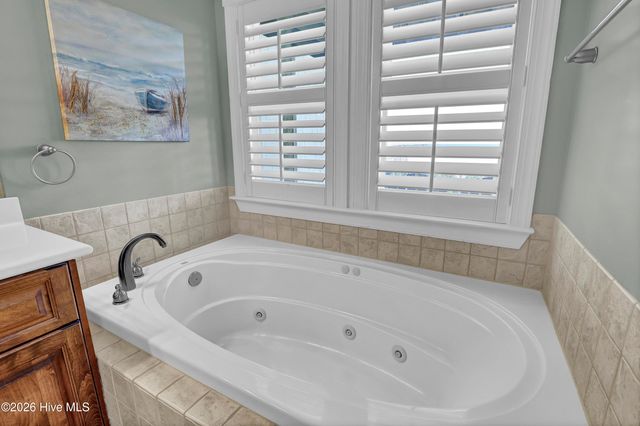 809 B Ocean Boulevard, Holly Ridge, NC 28445