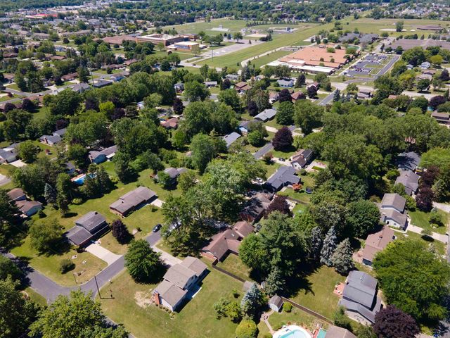 5542 Barberry Lane, Saginaw, MI 48603