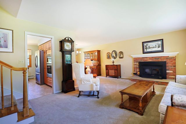 5542 Barberry Lane, Saginaw, MI 48603