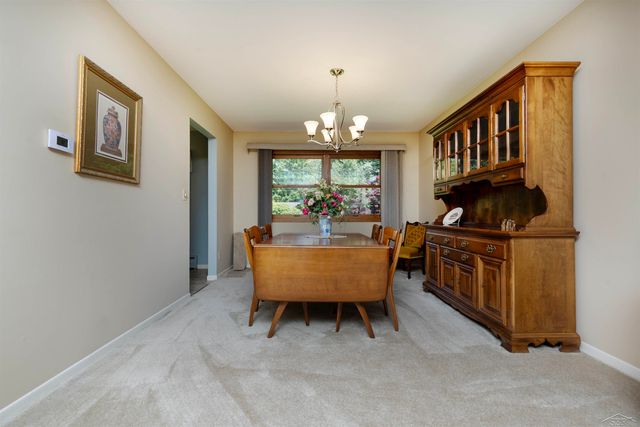 5542 Barberry Lane, Saginaw, MI 48603