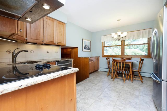 5542 Barberry Lane, Saginaw, MI 48603