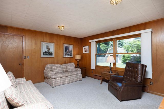 5542 Barberry Lane, Saginaw, MI 48603