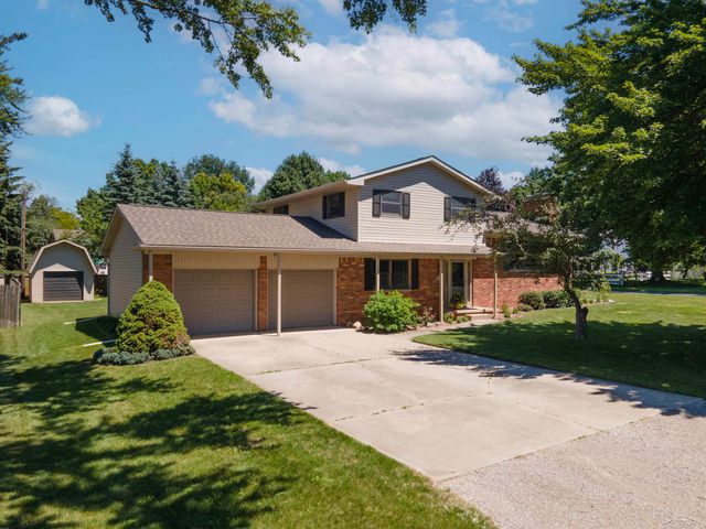 5542 Barberry Lane, Saginaw, MI 48603