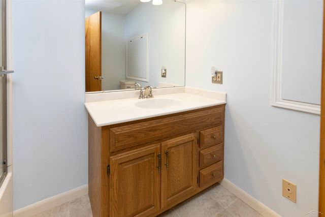 5542 Barberry Lane, Saginaw, MI 48603