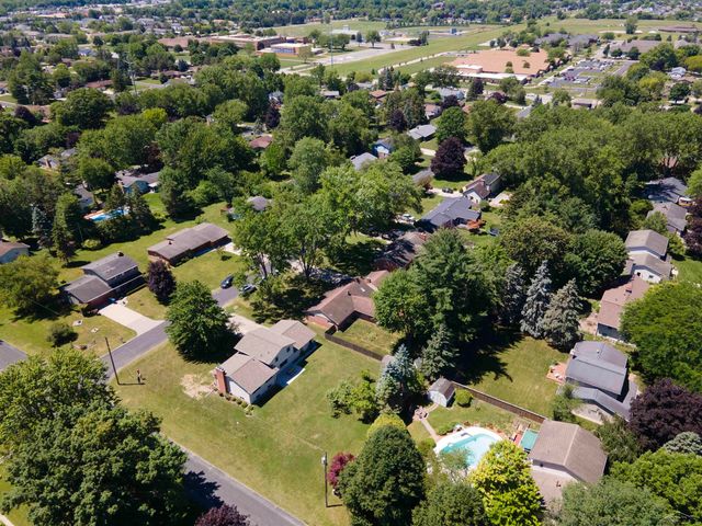 5542 Barberry Lane, Saginaw, MI 48603