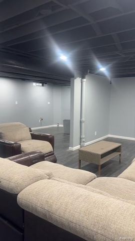 7700 Anthony Street, Dearborn, MI 48126