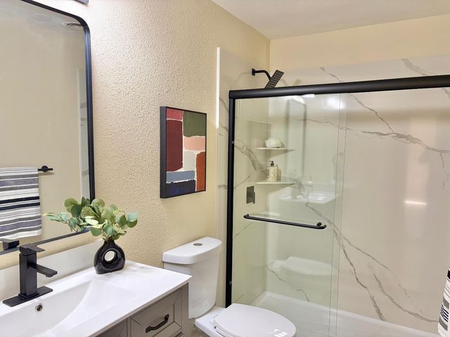 7936 Valencia Ave, Stockton, CA 95209