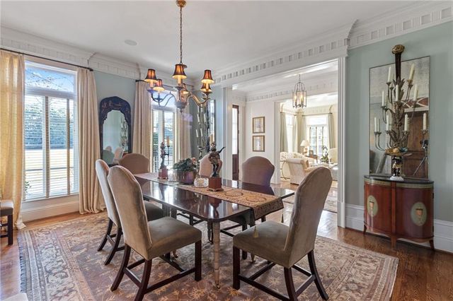 70 W Brookhaven Drive NE, Atlanta, GA 30319