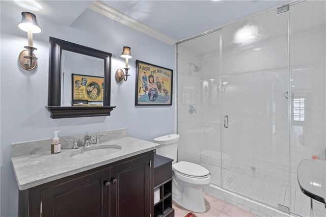 70 W Brookhaven Drive NE, Atlanta, GA 30319