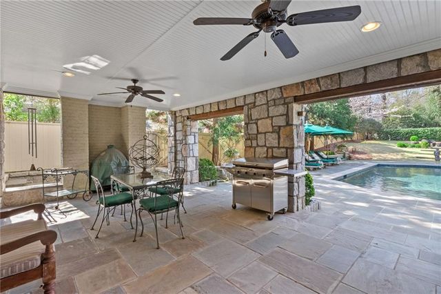 70 W Brookhaven Drive NE, Atlanta, GA 30319