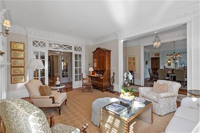 70 W Brookhaven Drive NE, Atlanta, GA 30319