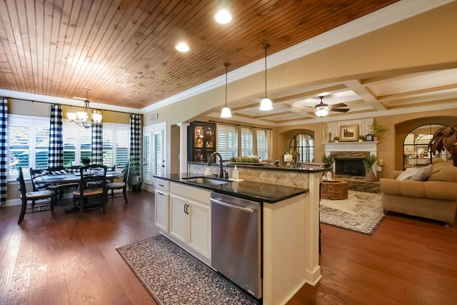 8127 Propeller Drive, Ooltewah, TN 37363