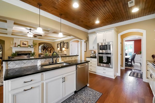 8127 Propeller Drive, Ooltewah, TN 37363