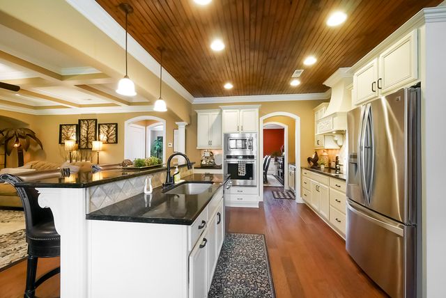 8127 Propeller Drive, Ooltewah, TN 37363