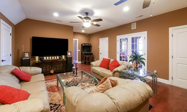 8127 Propeller Drive, Ooltewah, TN 37363