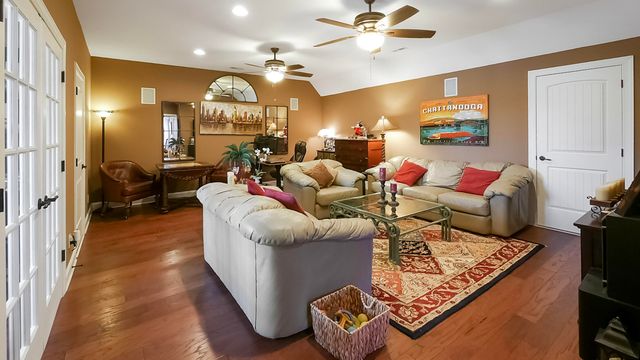 8127 Propeller Drive, Ooltewah, TN 37363