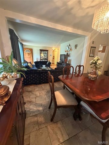 9908 Norbridge Lane, St Louis, MO 63137