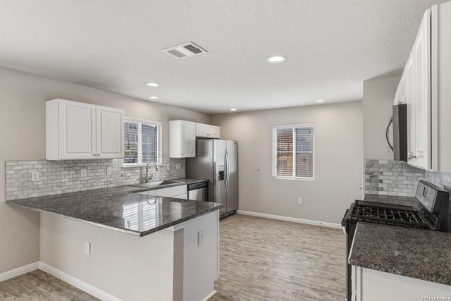 10530 Legacy Cove, San Antonio, TX 78240