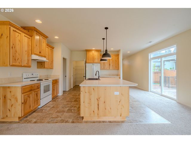 413 STONE Park, Kalama, WA 98625