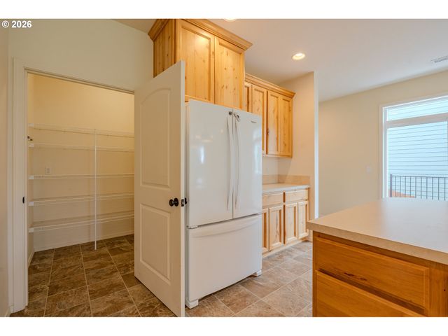 413 STONE Park, Kalama, WA 98625