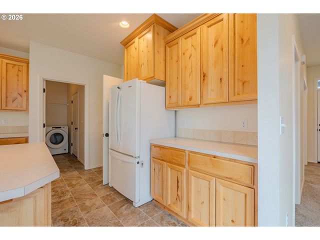 413 STONE Park, Kalama, WA 98625