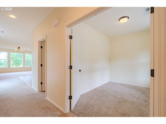 413 STONE Park, Kalama, WA 98625