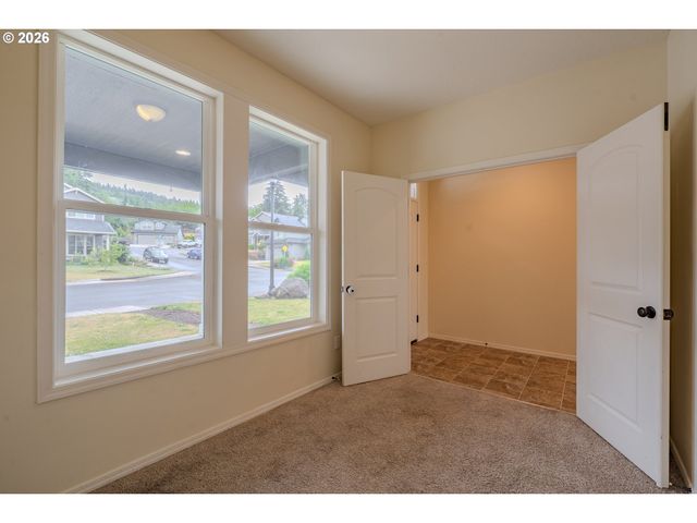413 STONE Park, Kalama, WA 98625