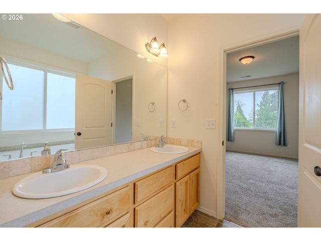 413 STONE Park, Kalama, WA 98625