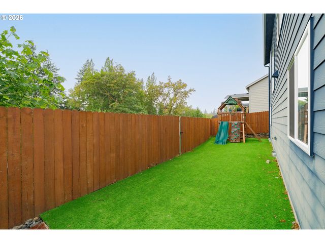 413 STONE Park, Kalama, WA 98625