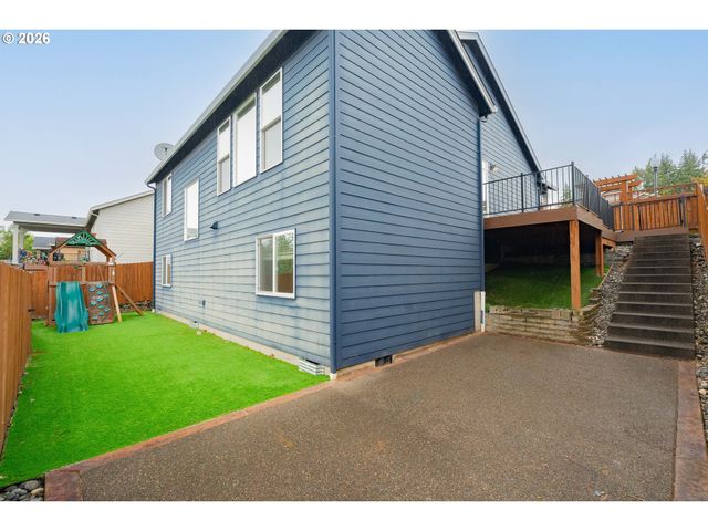 413 STONE Park, Kalama, WA 98625