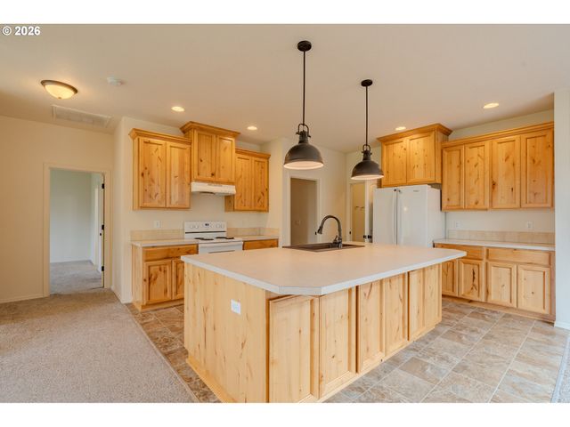 413 STONE Park, Kalama, WA 98625
